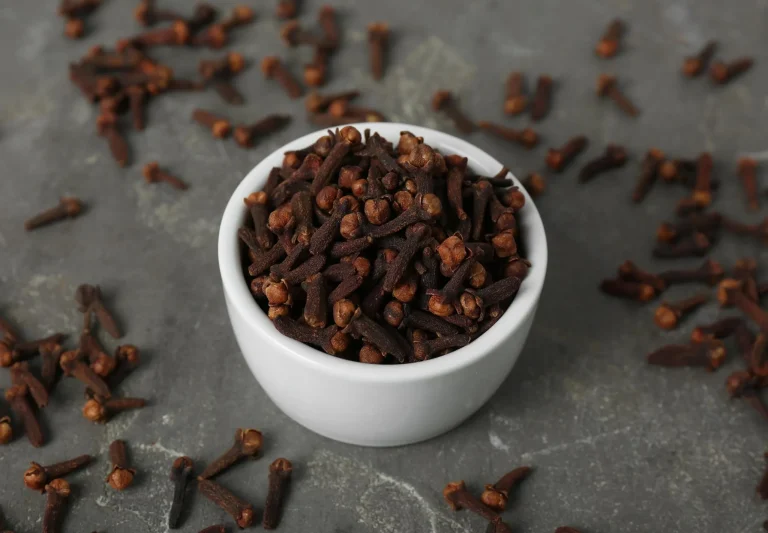 Premium Whole Cloves – Naturally Aromatic & Rich Flavour Spice
